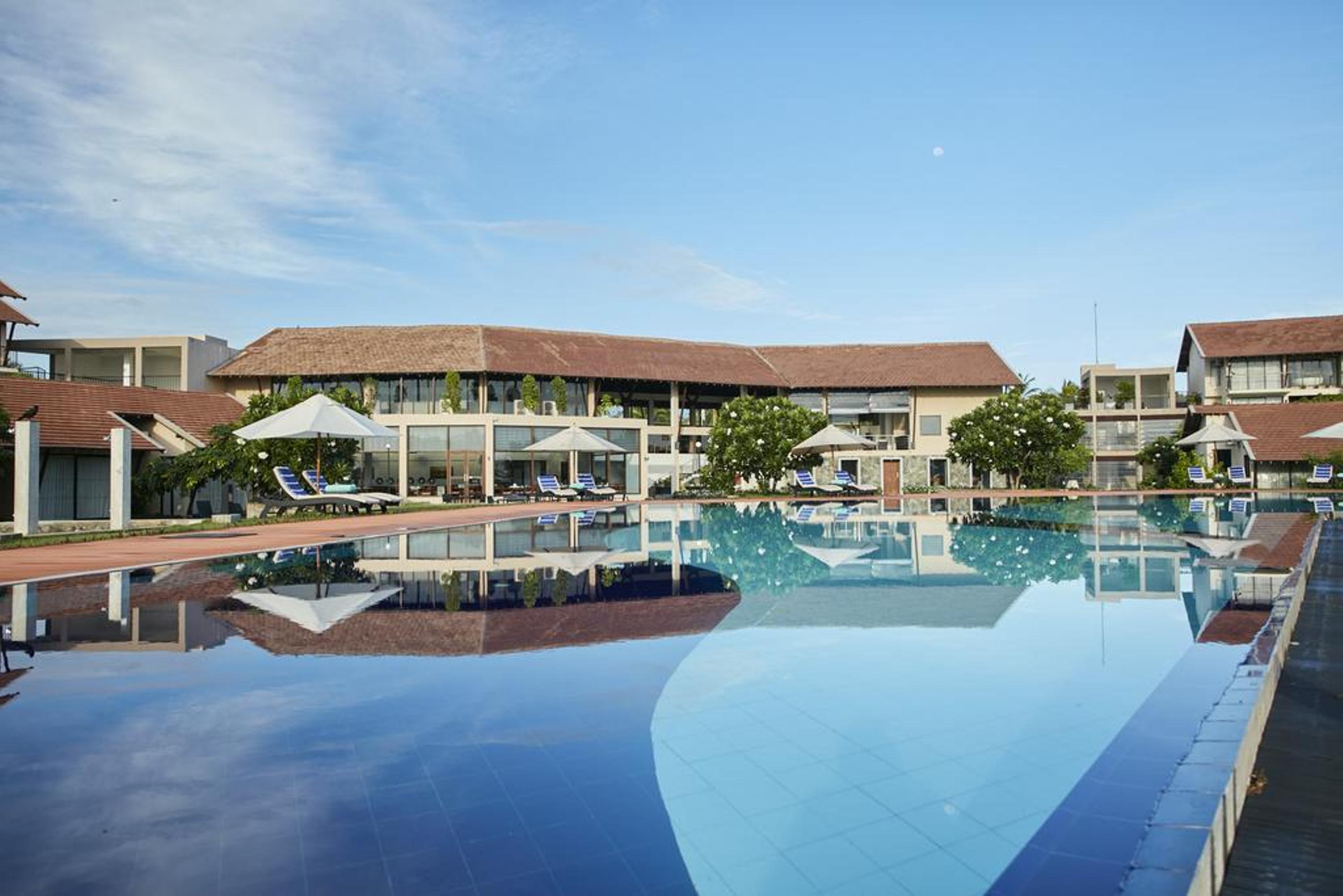 The Calm Resort & Spa Passikudah Екстериор снимка