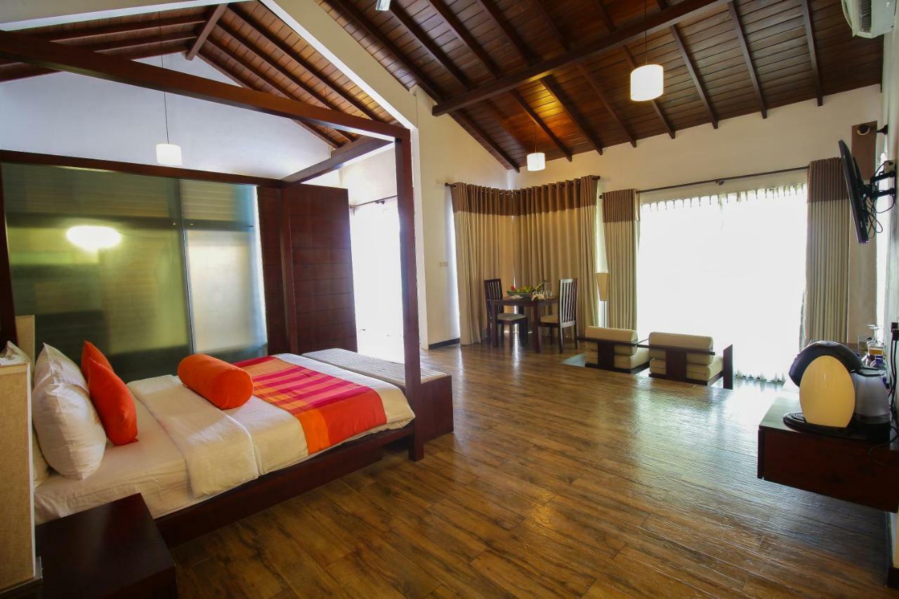 The Calm Resort & Spa Passikudah Екстериор снимка