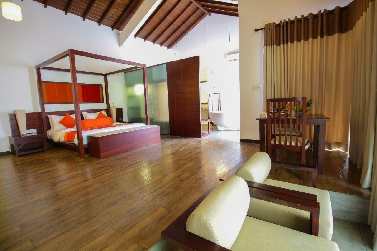 The Calm Resort & Spa Passikudah Екстериор снимка